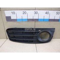Решетка в бампер правая VAG A4 [B8] (2007 - 2015) 8K0807682A01C