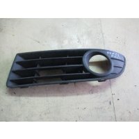 Заглушка (решетка) в бампер Volkswagen Polo 2005 6q0853665e