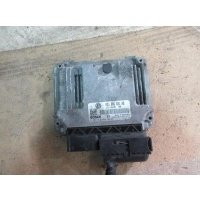 Блок управления двигателем Volkswagen Golf 2004 03g906021hb