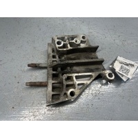 Кронштейн двигателя Ford Focus 1 2000 988M-6030-AA