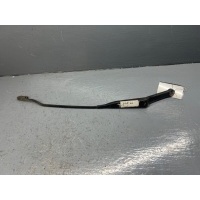 Щеткодержатель (поводок стеклоочистителя, дворник) Audi A4 B5 1999 8D1955408A