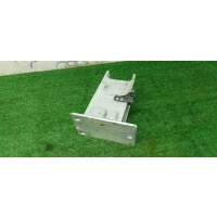 кронштейн усилителя переднего бампера Audi A5 /S5 Coupe/Sportback 2013 8k0807134b