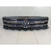Решетка радиатора Volkswagen Tiguan 1 5N0853651J9B9