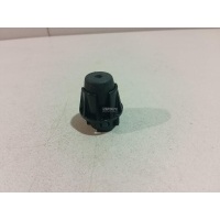 Отбойник крышки багажника Renault Sandero (2009 - 2014) 8200704919
