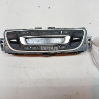Блок управления климатической установкой Renault Megane III (2009 - 2016) 275100018R