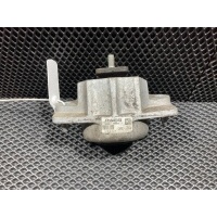 Подушка крепления двигателя Land Rover Range Rover Velar 2018 LR116926,JK83-6A003-EA,LR116927