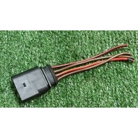 разъем Audi 1j0973824