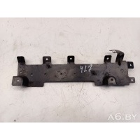 Кронштейн Volkswagen Transporter T6 2016 7E0131563