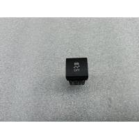 Кнопка курсовой устойчивости Toyota Camry 70 2017> 8498833100
