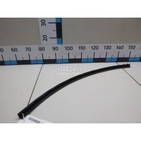 Уплотнитель двери Renault Duster 2012 808300017R