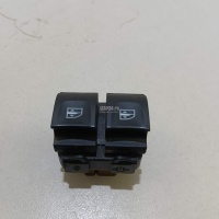 Блок управления стеклоподъемниками Renault Duster 2012 254113300R