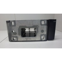 Кронштейн усилителя переднего бампера левый Land Rover Range Rover IV 2013 LR033057