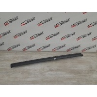 Уплотнитель стекла двери Volkswagen Touareg NF 2010 7P0839471, 7P0839472B