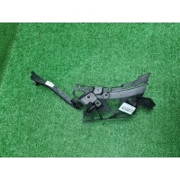 Кронштейн фары правый Mercedes GLE c292 (15-19) Mercedes-Benz Параметр: Модель 2015 A2926200200