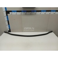 Уплотнитель капота VAG Toledo IV (2013 - 2019) 6V0823723A