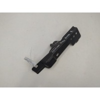 Кронштейн воздушного фильтра Audi Q7 (2005-2009) 2006 4L0805698