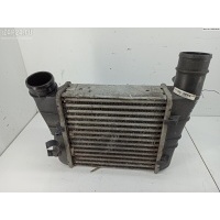 Радиатор интеркулера Audi A4 B7 (2004-2008) 2005 8E0145805AA