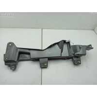 Кронштейн крепления крыла переднего правого Renault Kangoo II (2007-2021) 2018 631226477R