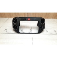 Рамка магнитолы Volkswagen VW Golf 5 Plus 5M0858069NVAL