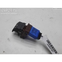 Кнопка открывания лючка топливного бака Volkswagen Golf-5 2005 7l6959933a