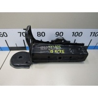 Кронштейн усилителя переднего бампера правый Toyota Camry V70 2017 5210233010