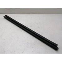 Уплотнитель двери Volkswagen Amarok 2H7839472