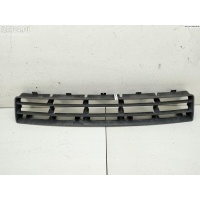Решетка (заглушка) в бампер Перед. Volkswagen Golf-4 2000 1J0853677D