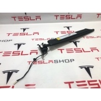 Козырек солнцезащитный правый Tesla Model X 2019 1108418-86-D