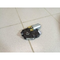 Моторчик люка Land Rover Discovery Sport 1 LR064633