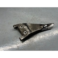 Кронштейн генератора Opel Kadett 1993 90412192,1112012