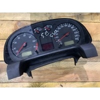Щиток приборов (приборная панель) Volkswagen Golf 4 2000 1J0920825A