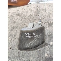 Поворотник левый Opel Vectra A 1990