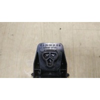 Кронштейн радиатора MERCEDES-BENZ E-CLASS W213 01/2016 - 2018 A2535010520