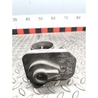 Заслонка дроссельная Volkswagen Golf 2001 038128063a