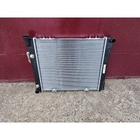 радиатор охлаждения JEEP GRAND CHEROKEE (ZJ) 1993-1998 JEEP GRAND CHEROKEE (ZJ) 1993-1998 52028379, Совместимые OEM номера 04734103,05191935AA,12310201,32311009,4734103,4734105,52005166,52005172,520