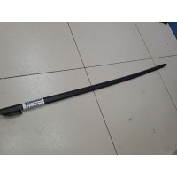 Молдинг стекла передней правой двери Volkswagen Touareg 2002-2010 7L6837478DB41