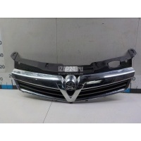Решетка радиатора GM Astra H / Family (2004 - 2015) 1320371