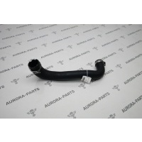 Патрубок интеркулера (4.4L DOHC DITC V8 Diesel) Land Rover Range Rover 30DDTX L405 2012 LR056337
