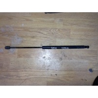Амортизатор двери багажника Hyundai Getz Chevrolet 817701C001 817701C001