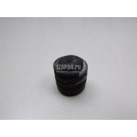 Отбойник капота Nissan Bluebird T72/T12 (1985 - 1990) 6582201M00