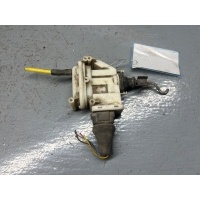 Активатор (привод) замка двери Volkswagen Passat B3 1992 357862153B