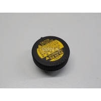 Крышка расширительного бачка Toyota LS (USF4#) (2006 - 2017) 1647537010
