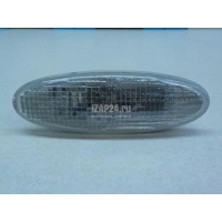 Повторитель на крыло белый Suzuki Liana (2001 - 2007) 3641054G01