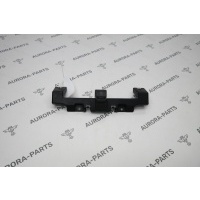 Кронштейн заднего бампера центральный Land Rover Range Rover 30DDTX L405 2012 LR037914