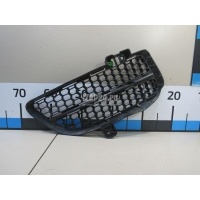Решетка в бампер правая VAG Touareg (2002 - 2010) 7L6853666B