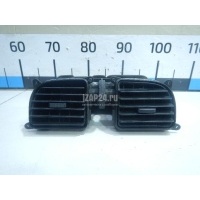 Дефлектор воздушный Mitsubishi Carisma (DA) (1999 - 2003) 8030A117