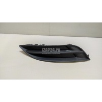 Заглушка бампера правая Toyota Auris (E15) (2006 - 2012) 8148102040