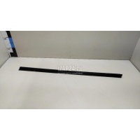 Уплотнитель стекла двери Toyota Auris (E15) (2006 - 2012) 6817202120