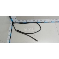 Уплотнитель стекла двери Toyota Auris (E15) (2006 - 2012) 6815112230