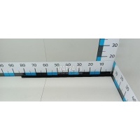 Уплотнитель стекла двери Toyota Auris (E15) (2006 - 2012) 6817102130